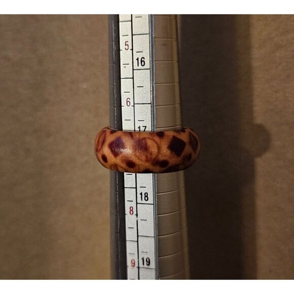 Size 7 Real Wood Unisex Ring Handcrafted Matte Finish Minimalist Jewelry - Picture 4 of 4